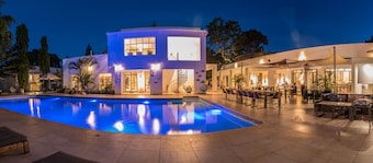 ละติจูด 13 องศา