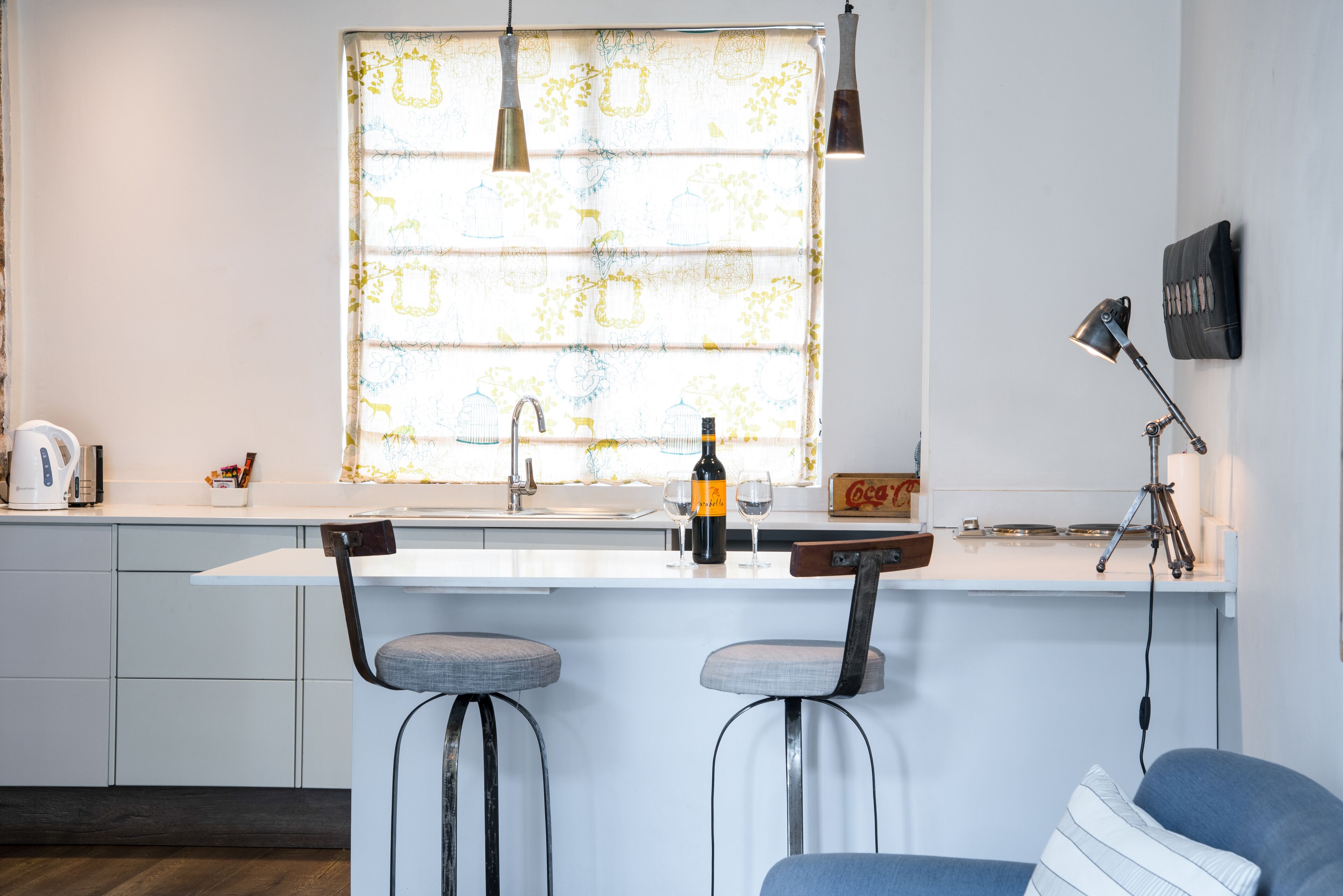 fridge, coffee/tea maker, electric kettle, freezer