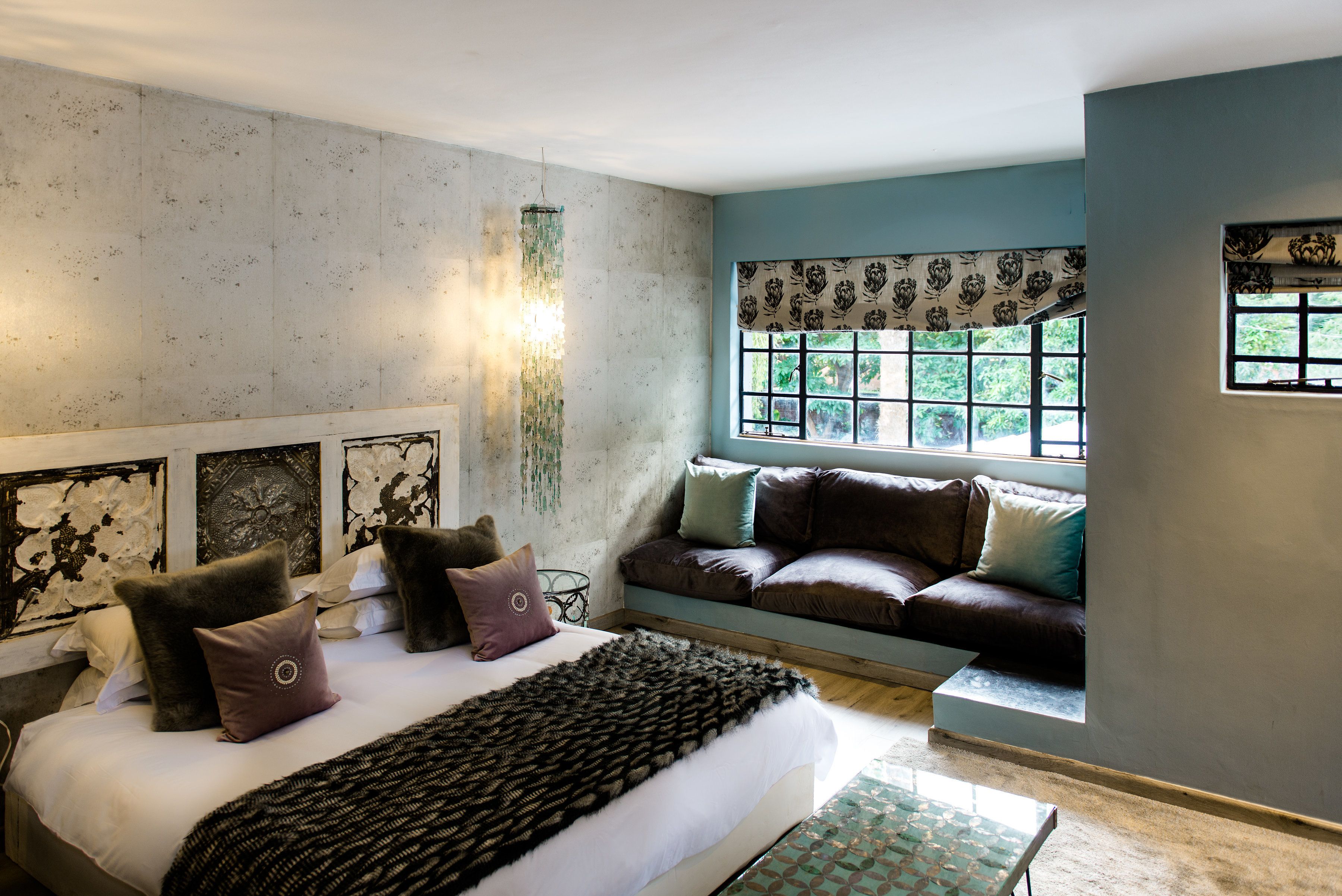 Egyptian cotton sheets, premium bedding, down duvets, free minibar items