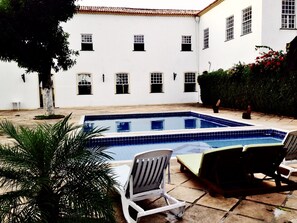 Outdoor pool - Pousada do Convento do Carmo (Cachoeira)