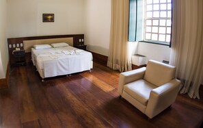 Superior Apartment | Minibar, in-room safe, soundproofing, free WiFi - Pousada do Convento do Carmo (Cachoeira)