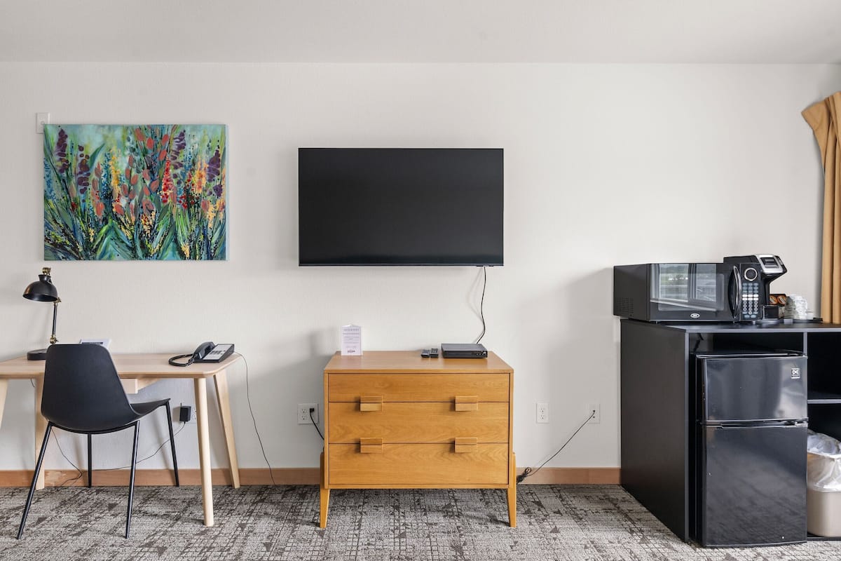 desk, iron/ironing board, free cots/infant beds, free wifi