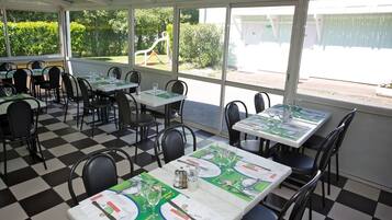 Serveert diner, openlucht dineren
