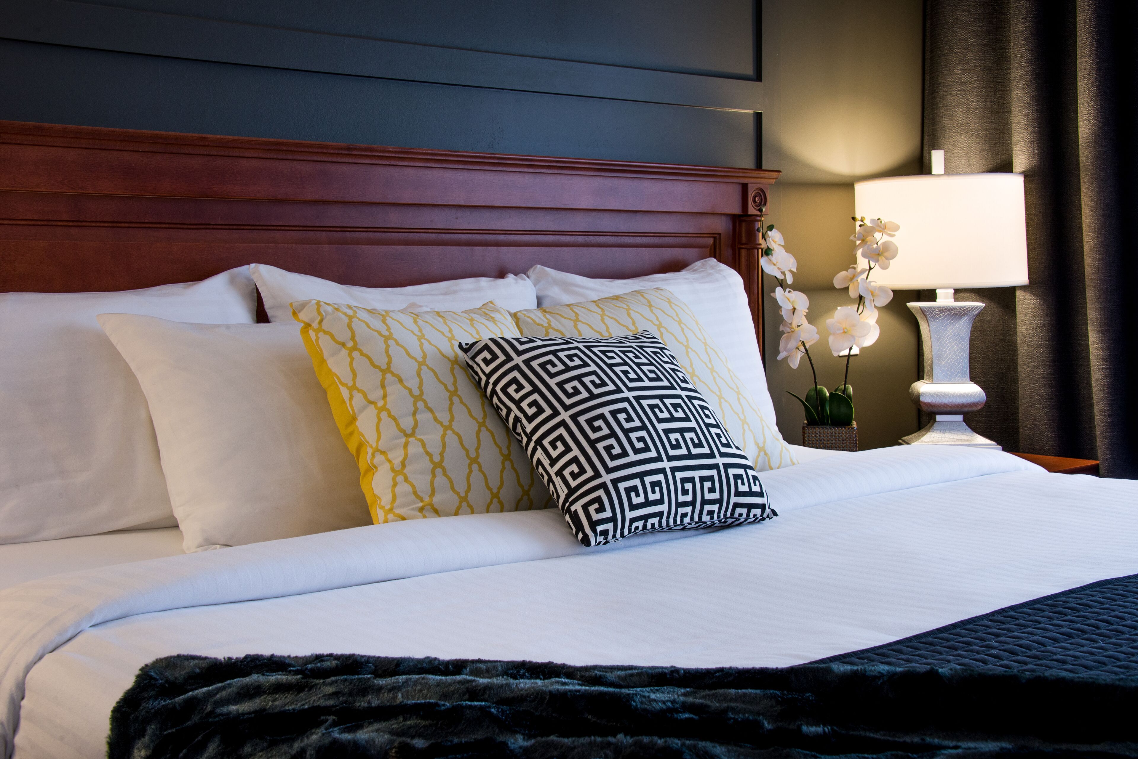 1 bedroom, premium bedding, individually furnished, desk