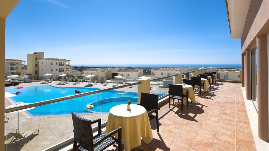 Club St George Resort