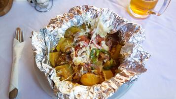 Desayuno inglés diario (EUR 10 por persona)