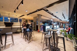 Bar (en la propiedad)