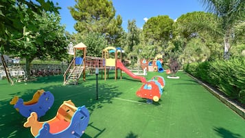 Children's play area - outdoor