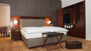 1 Schlafzimmer, Minibar, Zimmersafe, Schreibtisch