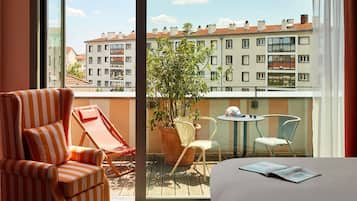 Caja de seguridad en la habitación, escritorio y insonorización