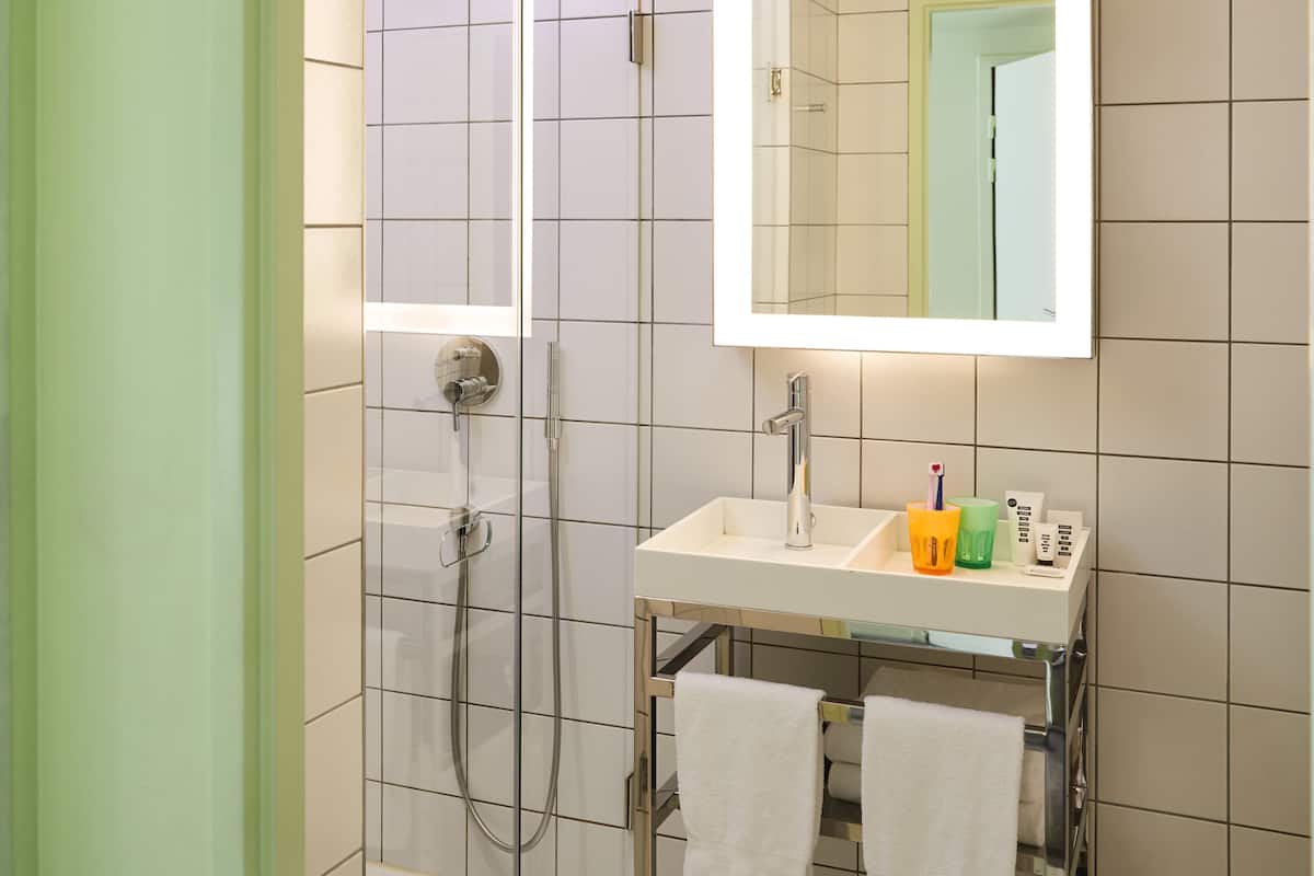 Double Room, 1 Double Bed (Small Mama) | Bathroom | Shower, eco-friendly toiletries, hair dryer, towels