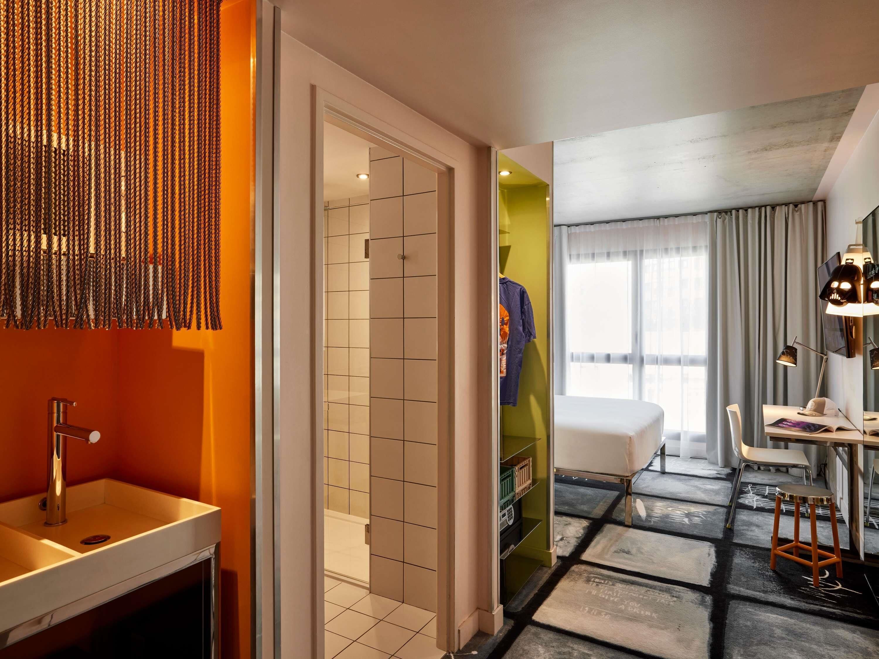 In-room safe, desk, soundproofing, free WiFi