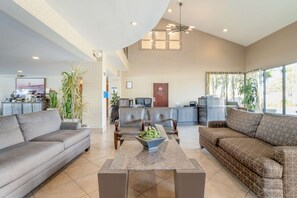 Lobby - Best Western Plus Bayside Hotel (Oakland)