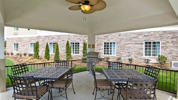 Grill-/Picknickplatz