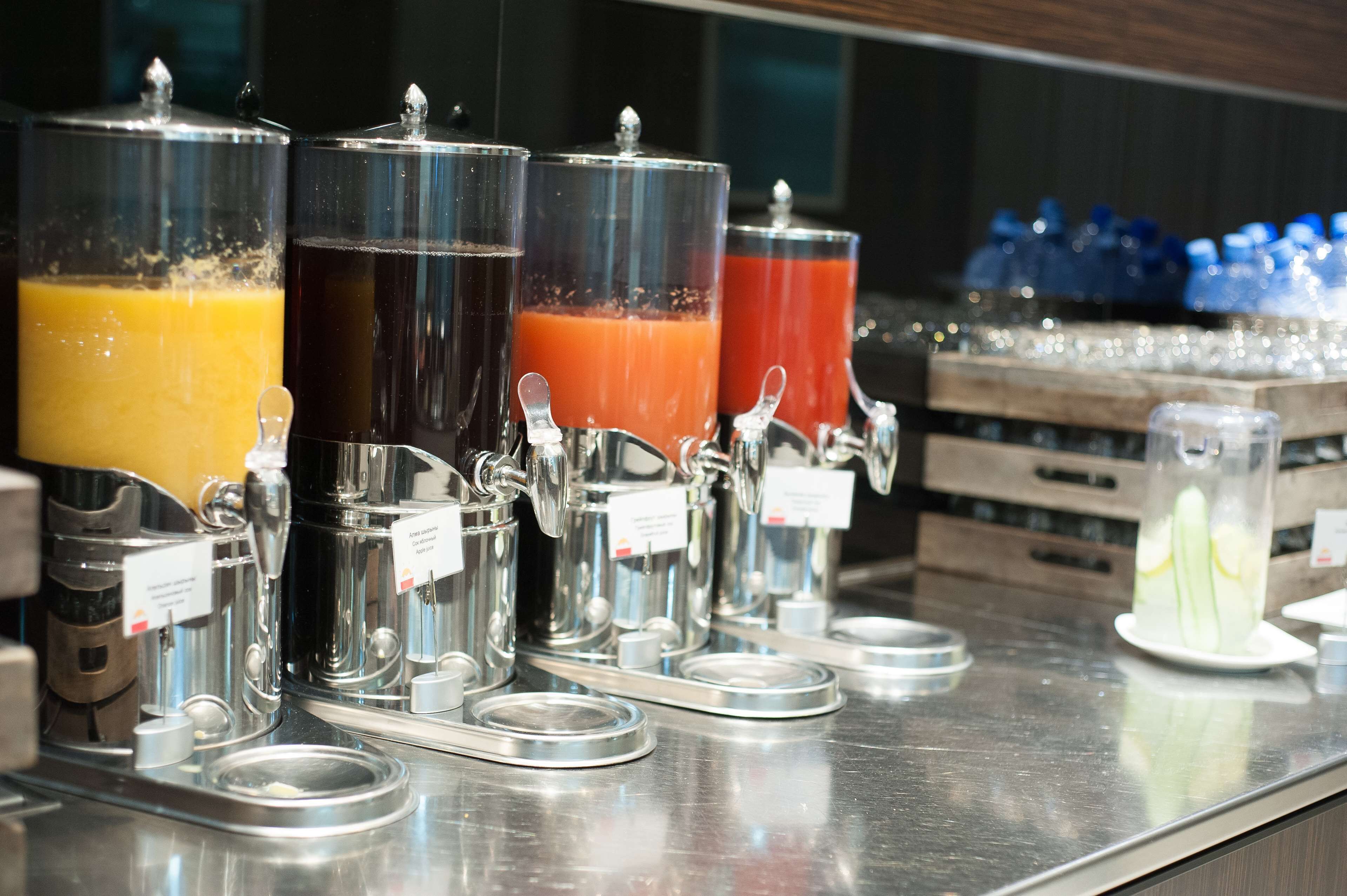 breakfast, lunch, dinner served; international cuisine