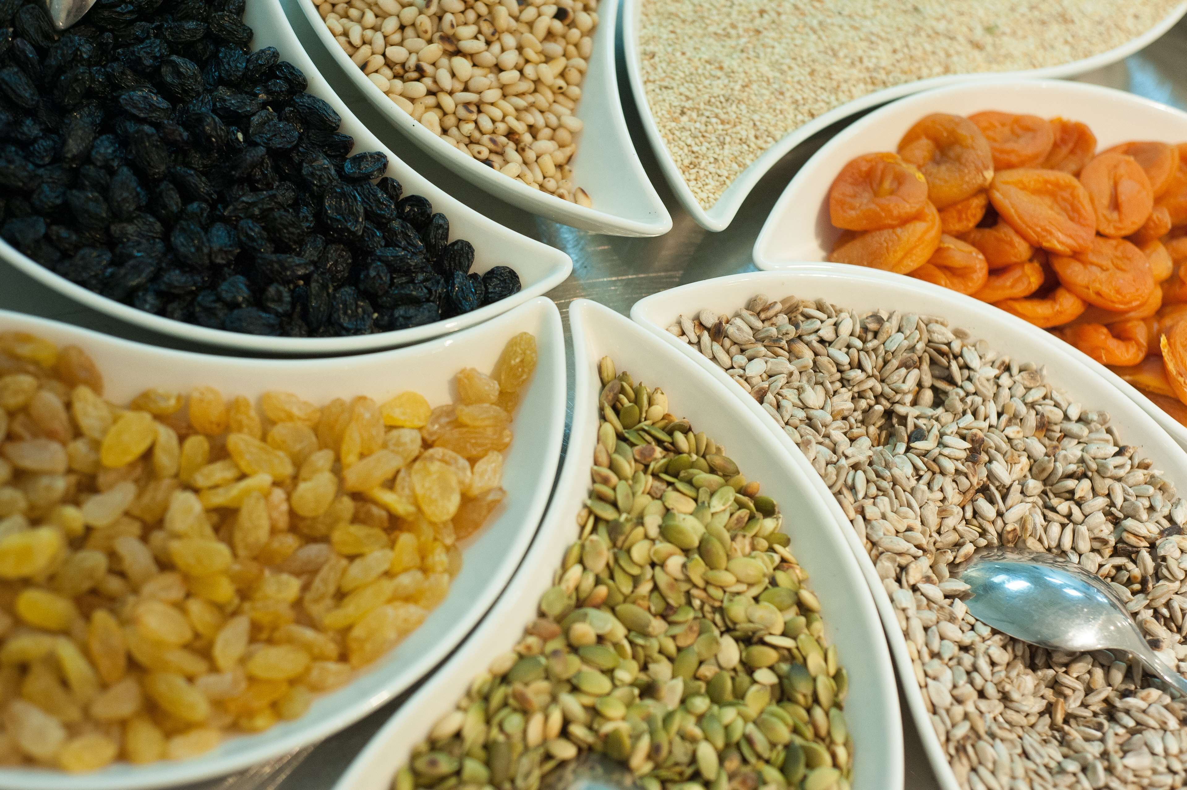 breakfast, lunch, dinner served; international cuisine