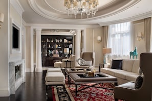 Premium bedding, down duvets, free minibar items, in-room safe