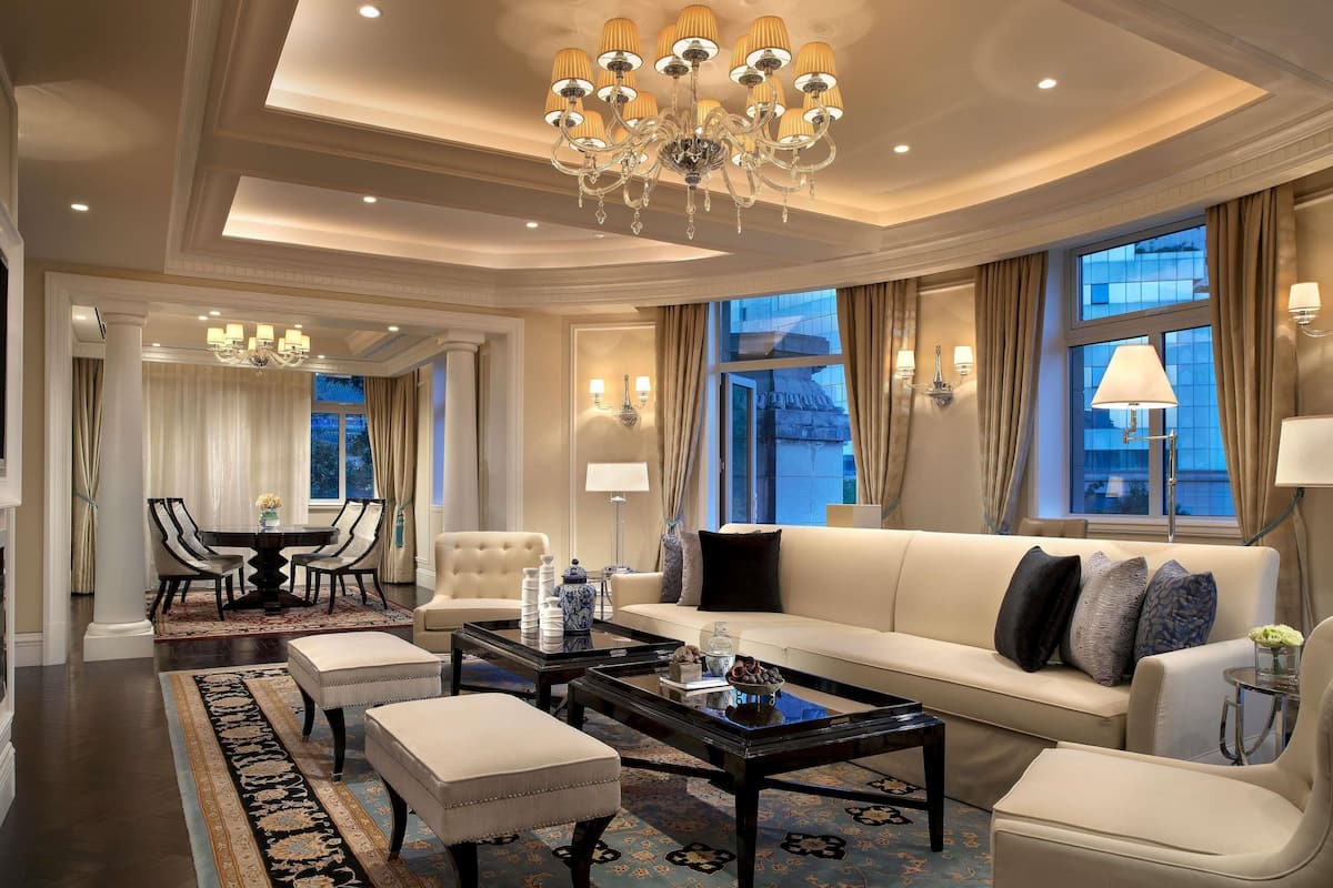 Suite, 1 cama King size, balcón, vista al jardín (Chang an) | Ropa de cama de alta calidad, edredón y artículos del minibar gratis