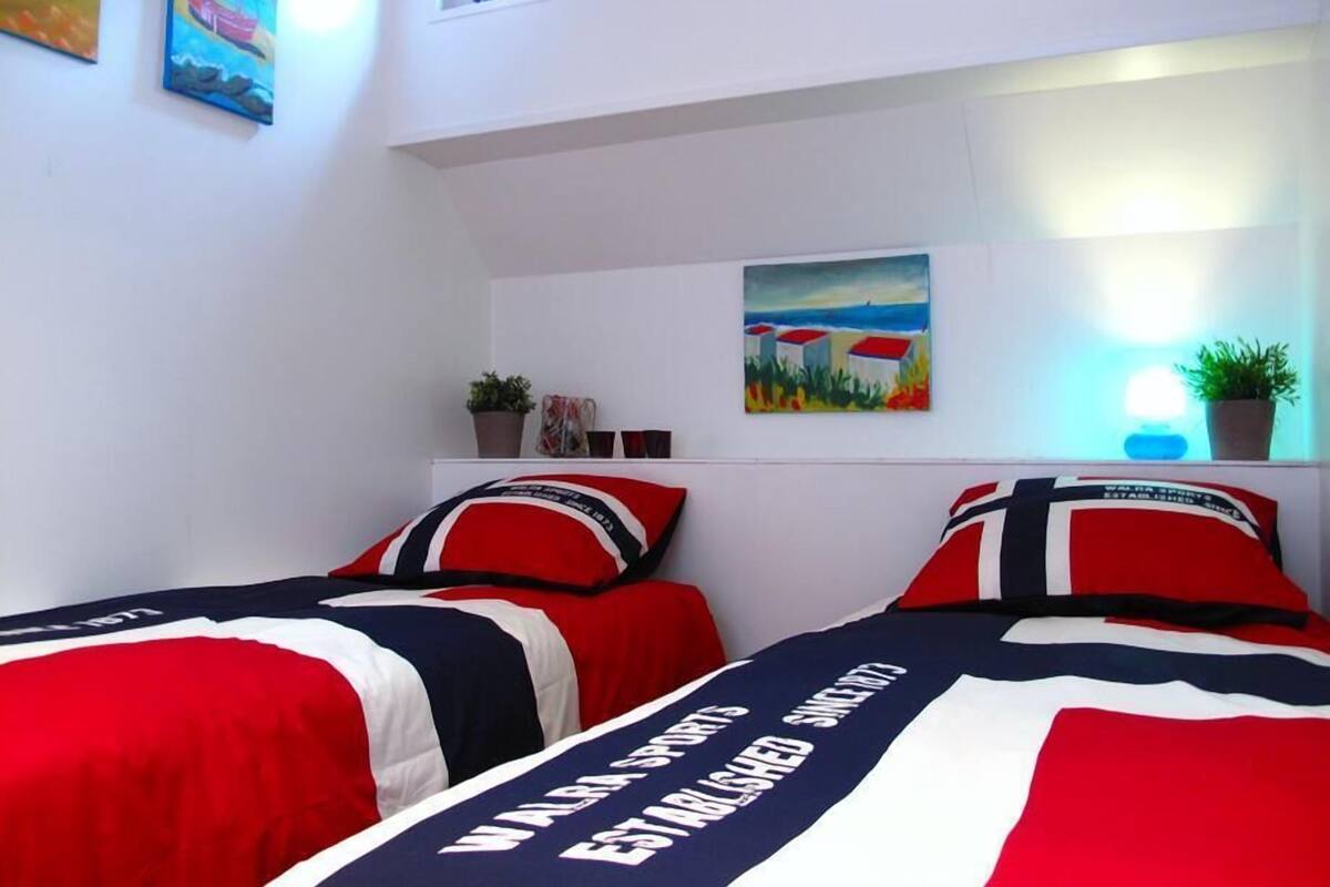 Chalet rustique, 3 chambres, vue sur le fleuve | 1 chambre, literie de qualité, couette en duvet, coffre-fort