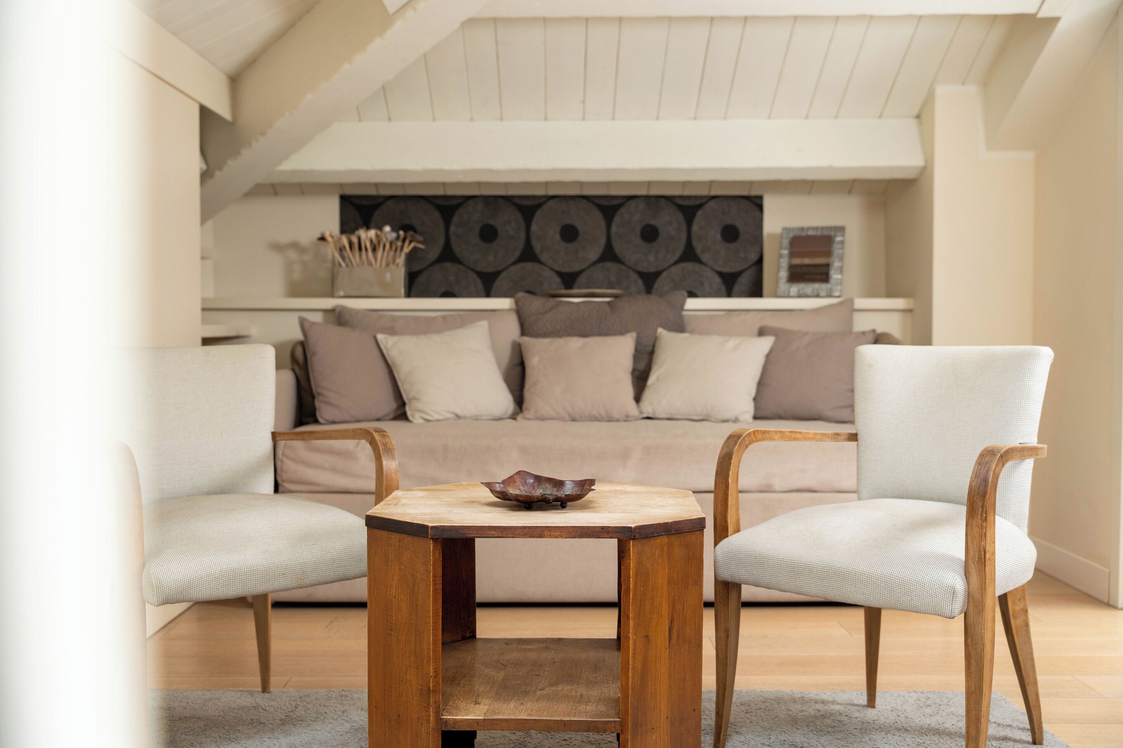 suite | down duvets, minibar, in-room safe, desk