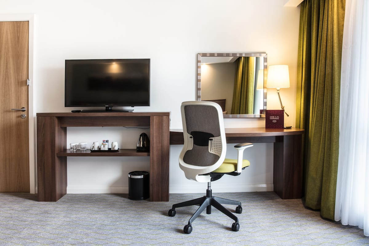In-room safe, blackout drapes, soundproofing, free cribs/infant beds