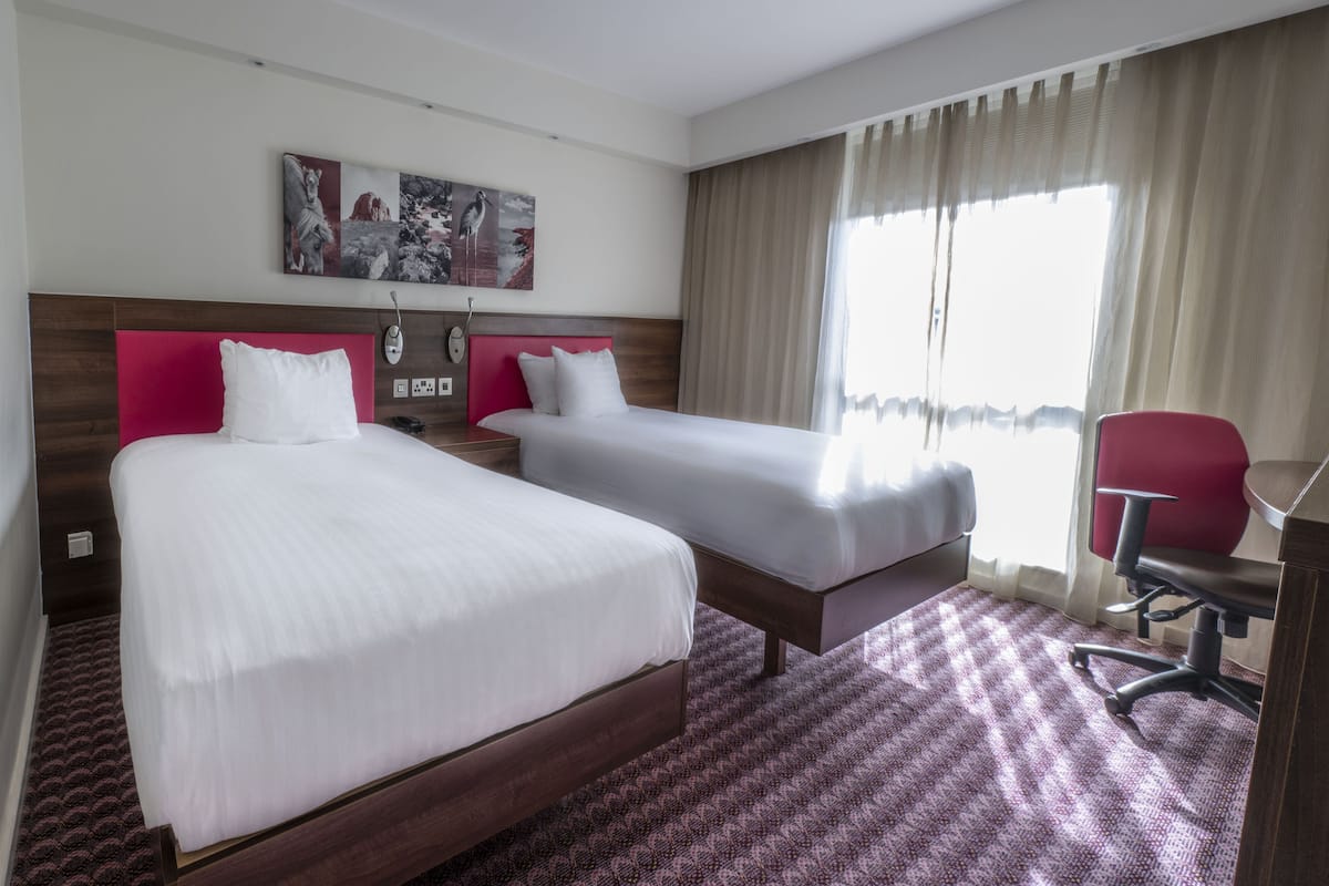 Twin Room | In-room safe, blackout drapes, soundproofing, free cribs/infant beds
