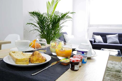 CALM Appart' & Hostel