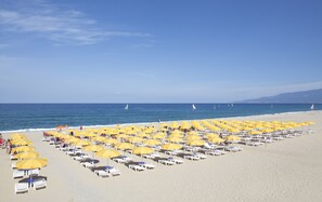 Private beach nearby, free beach shuttle, sun-loungers, beach umbrellas