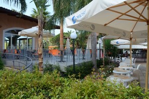 2 restaurants, breakfast, lunch, dinner served; Mediterranean cuisine