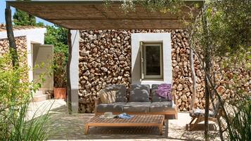 Chambre Junior, terrasse, vue jardin | Terrasse/Patio