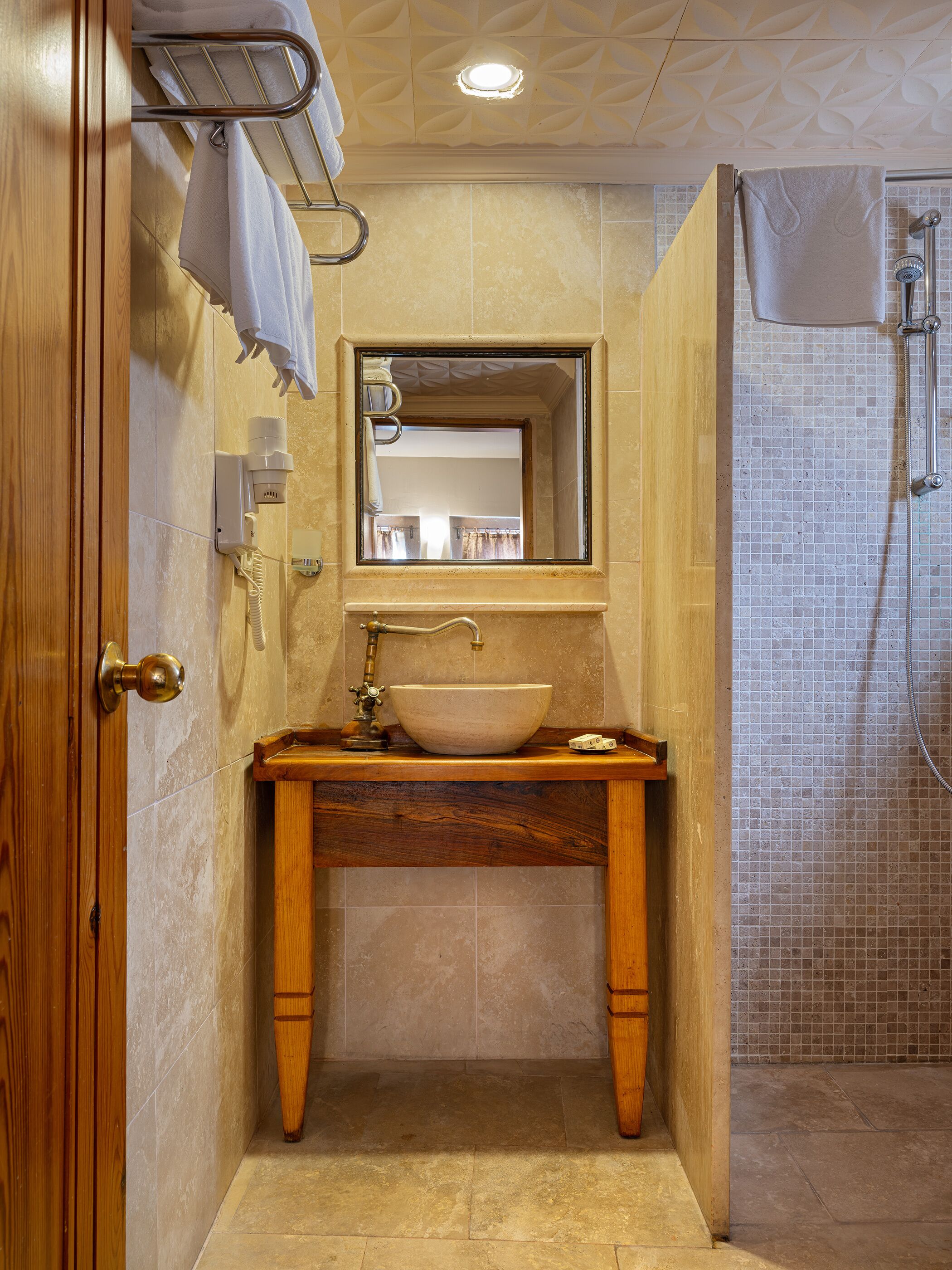 Stone Twin Room | Bathroom