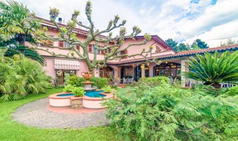 Facciata della struttura