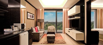 DoubleTree Suites by Hilton Bengaluru Outer Ring Road