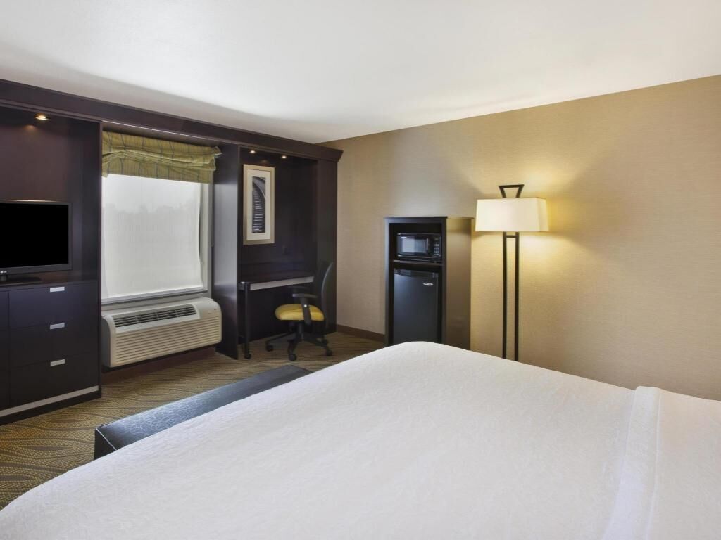 In-room safe, iron/ironing board, free cots/infant beds, rollaway beds