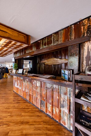Reception - Jot's Resort (Gold Beach)