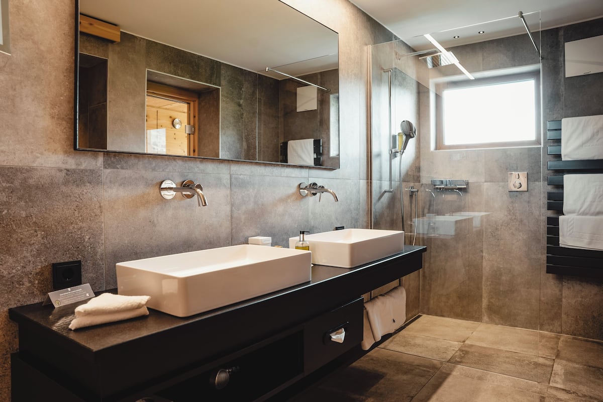 superior suite, sauna (spieljoch) | down duvets, in-room safe, laptop workspace, blackout curtains