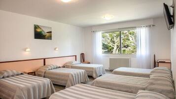 Ameublement personnalisé, Wi-Fi gratuit, draps fournis