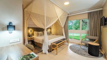 In-room safe, desk, blackout curtains, free WiFi