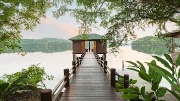 Dock