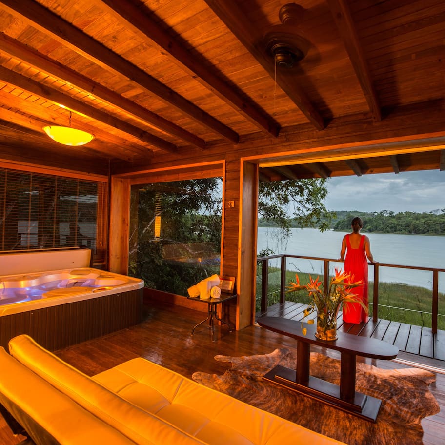 Premium bedding, down comforters, minibar, in-room safe