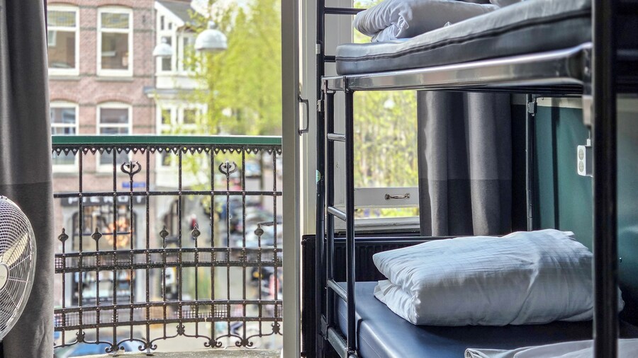Hostel Cosmos Amsterdam
