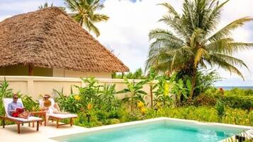 Ocean Front Villa with Pool | Hypo-allergenic bedding available, minibar, in-room safe, desk
