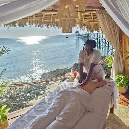 Couples treatment room(s), body treatments, deep-tissue massages
