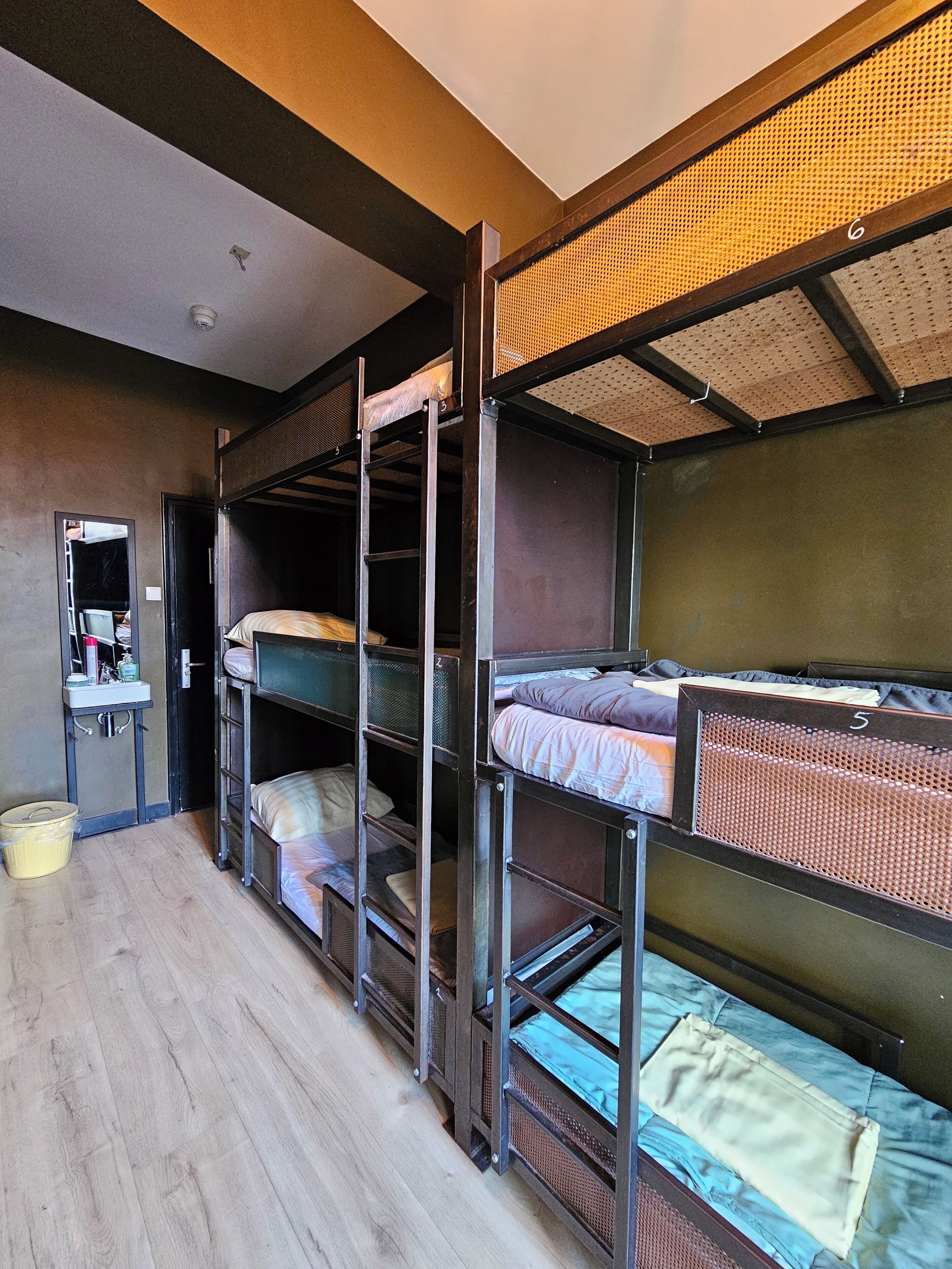 Photo - Crossroads Hostel Amsterdam