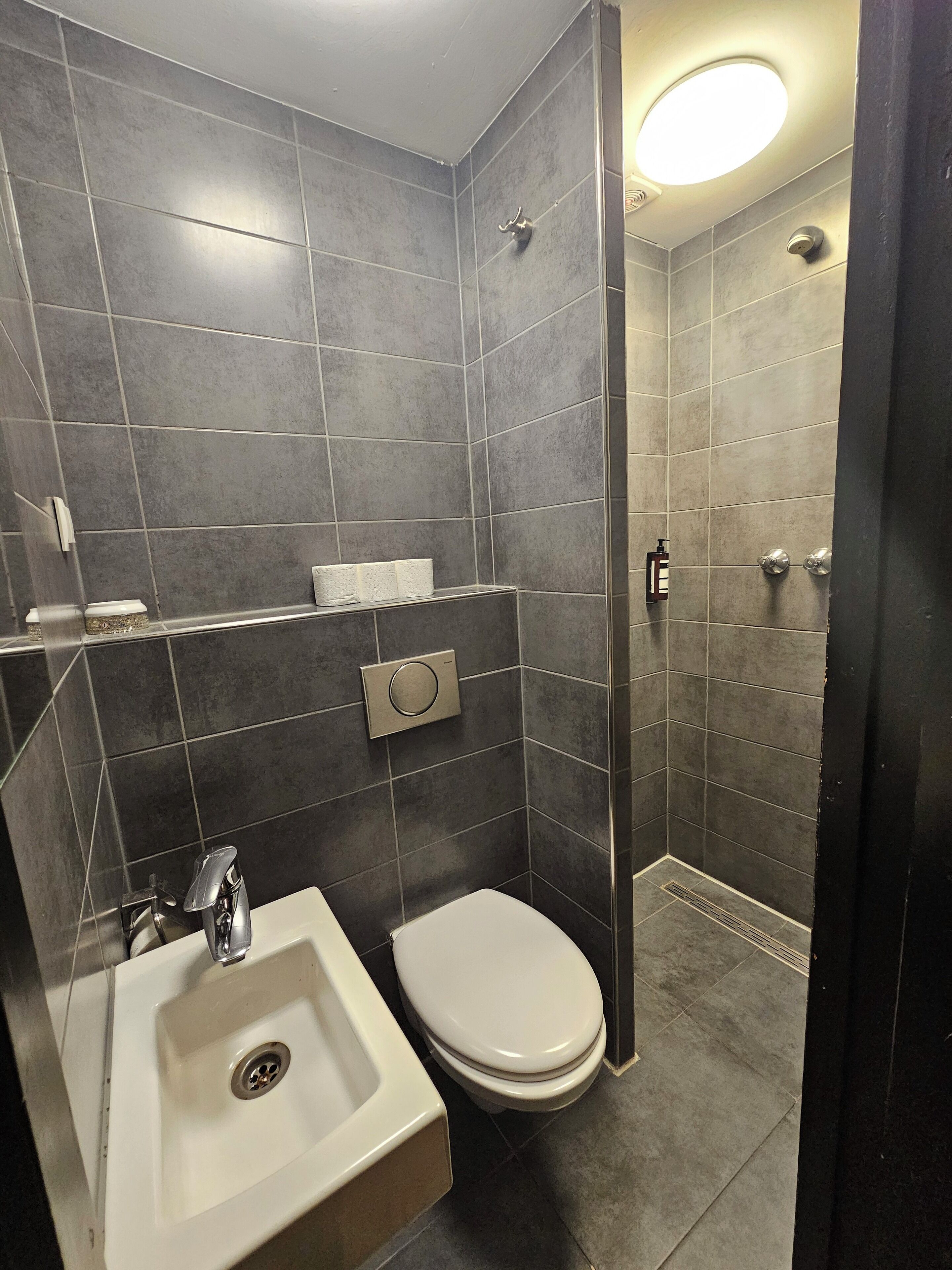 Photo - Crossroads Hostel Amsterdam