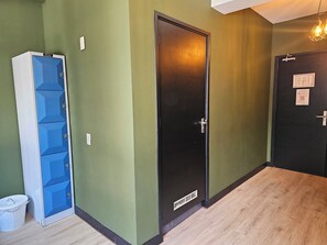 Shared Dormitory, Mixed Dorm, Ensuite (4 persons)