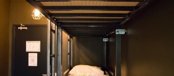 Crossroads Hostel Amsterdam
