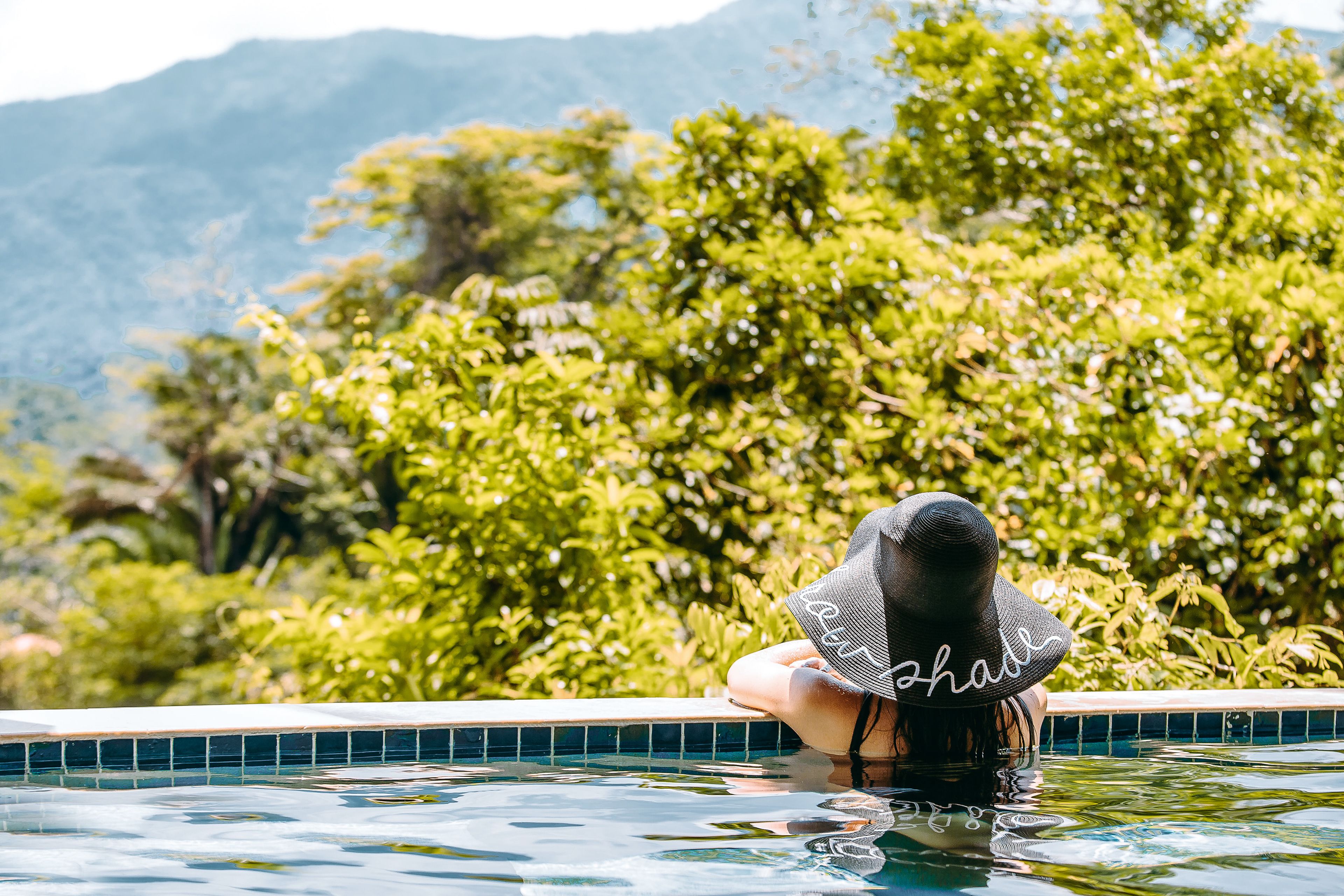 Mountainview Suites | Eigener Pool