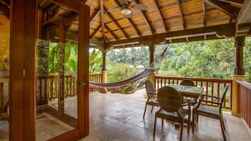 Creekside Cottages | Terraza o patio