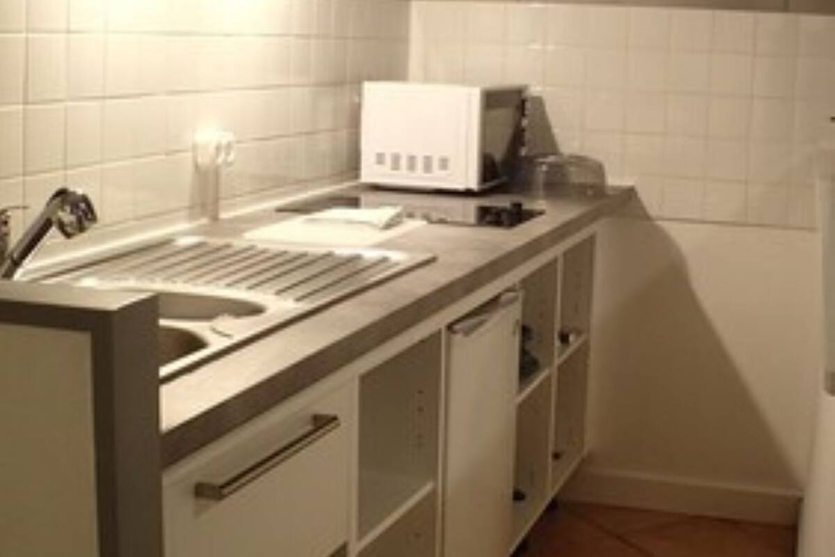 studio | private kitchen | eco-friendly cleaning products